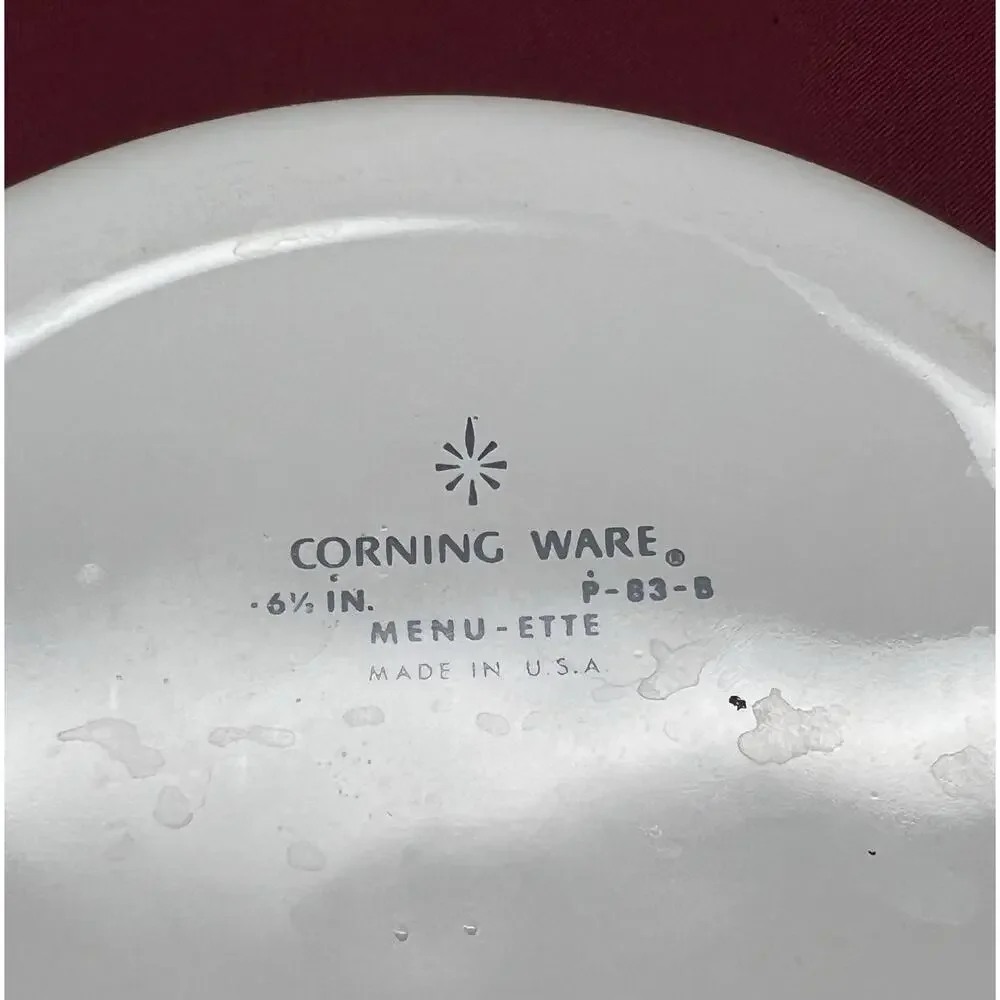 Corning Ware 6.5” Skillet‎ with lid P-83-B Cornflower Lid Has Chip
